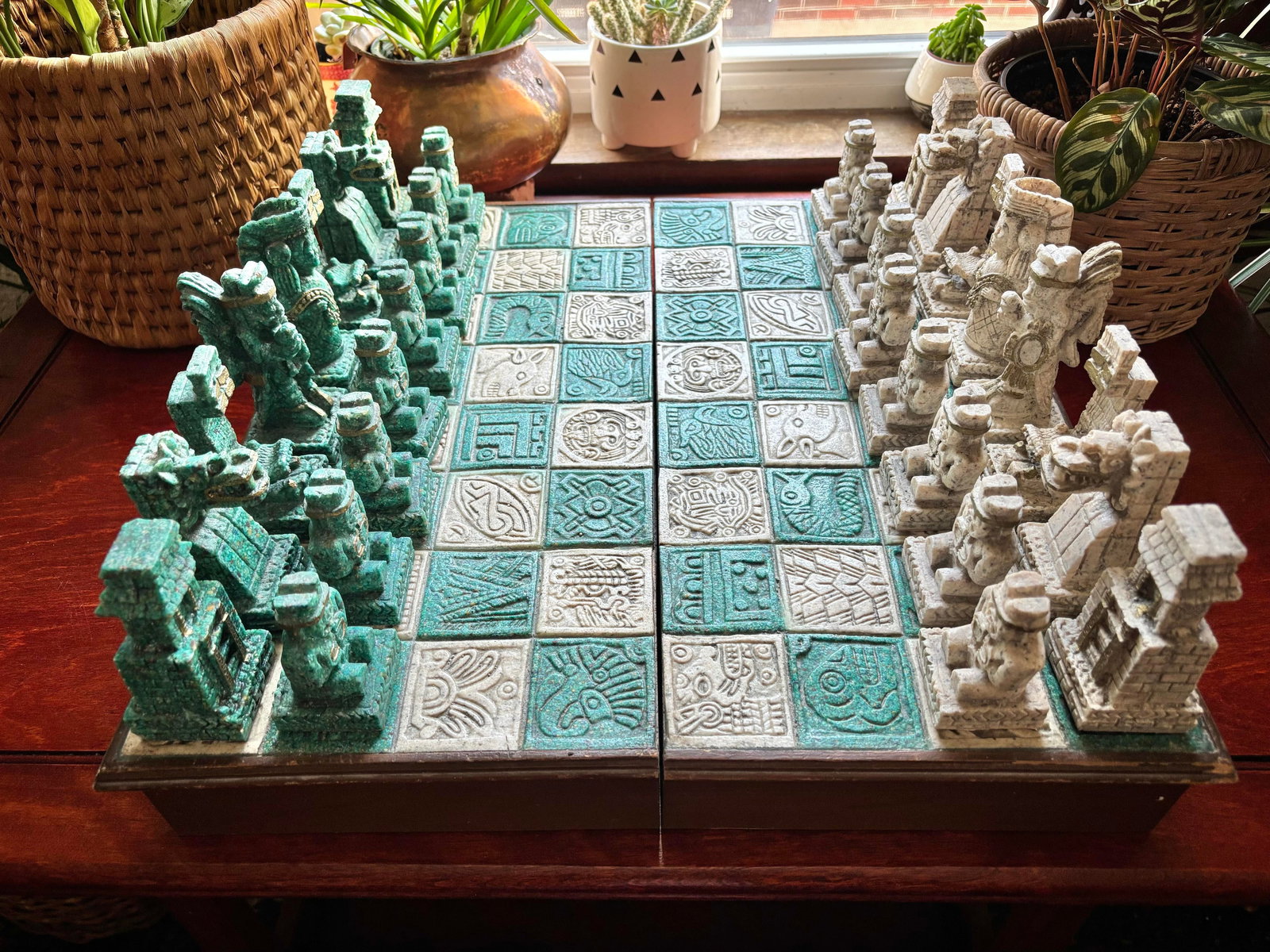 1960s Vintage Mayan Aztec Conqueror Chess Set - 33 Pieces - 12