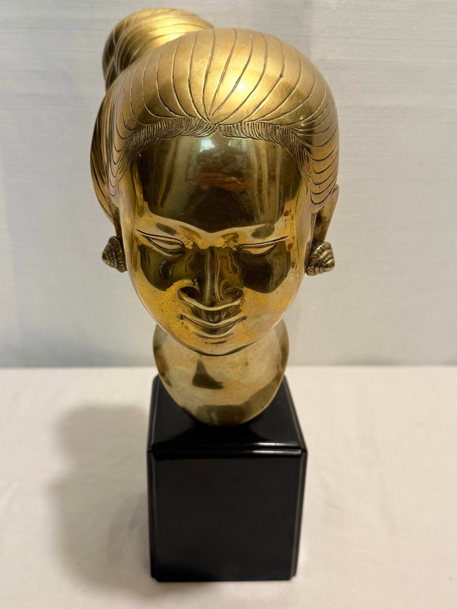 Mid-Century Polished Bronze Bust "Head of a Young Woman" - Nguyen Thanh Le Design (Siam Bronze Editi - 5