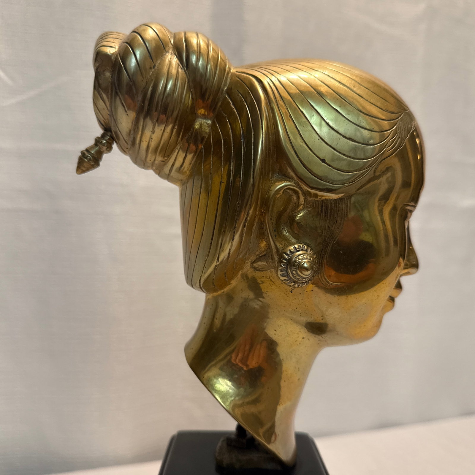 Mid-Century Polished Bronze Bust "Head of a Young Woman" - Nguyen Thanh Le Design (Siam Bronze Editi - 7
