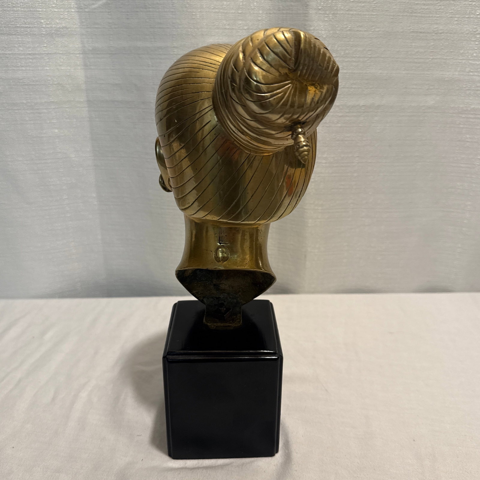 Mid-Century Polished Bronze Bust "Head of a Young Woman" - Nguyen Thanh Le Design (Siam Bronze Editi - 9