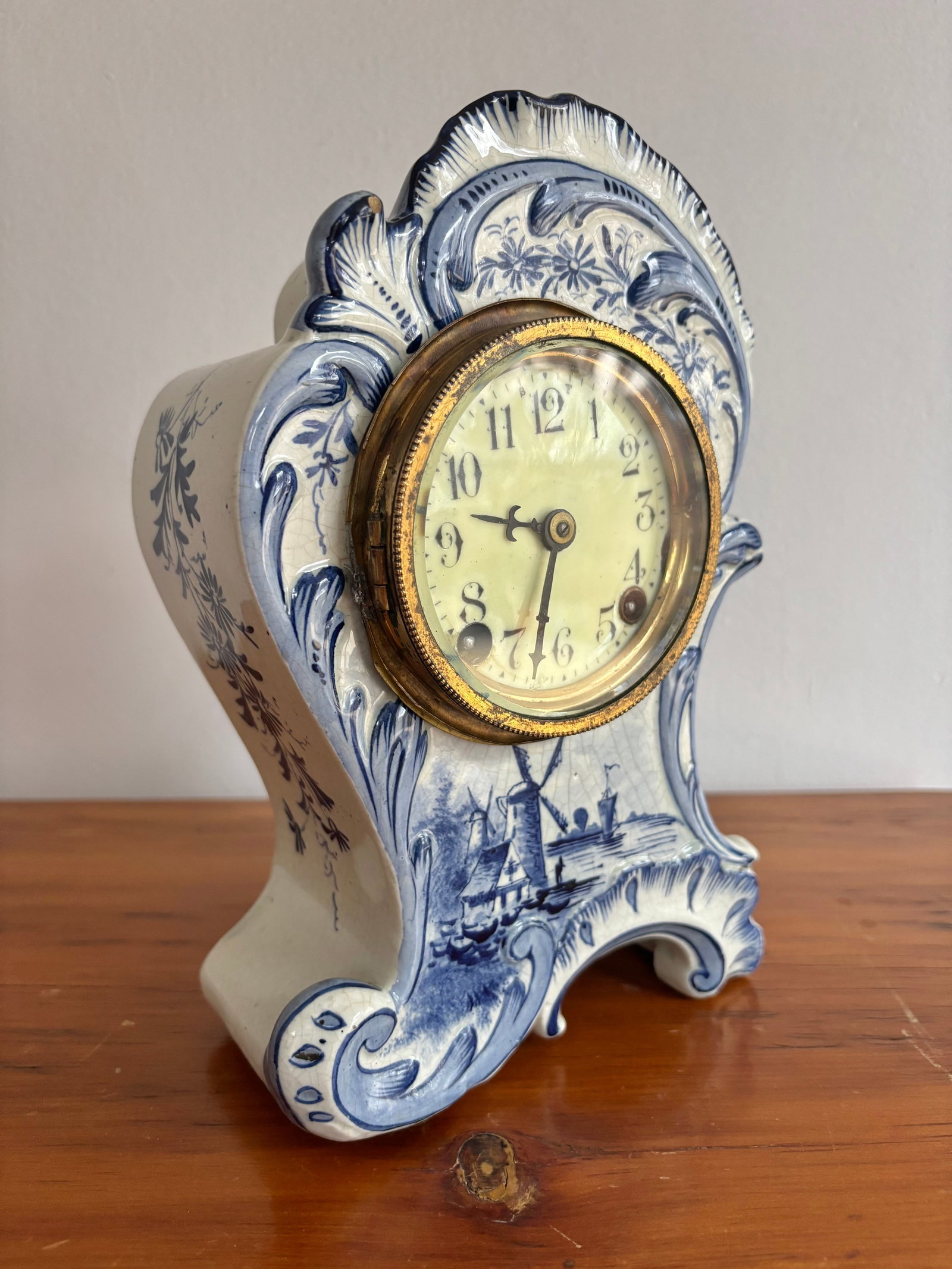 1890s French Rococo Delft Mantle Clock - 12