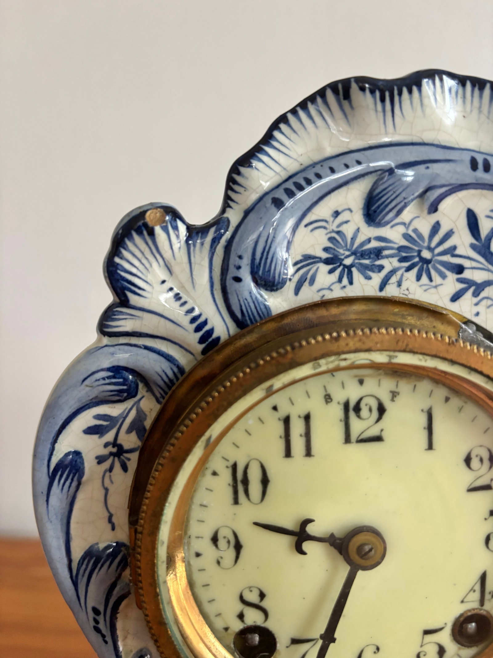 1890s French Rococo Delft Mantle Clock - 14