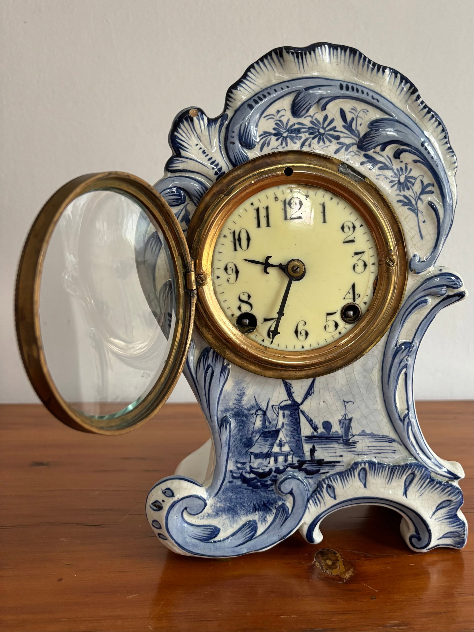 1890s French Rococo Delft Mantle Clock - 2
