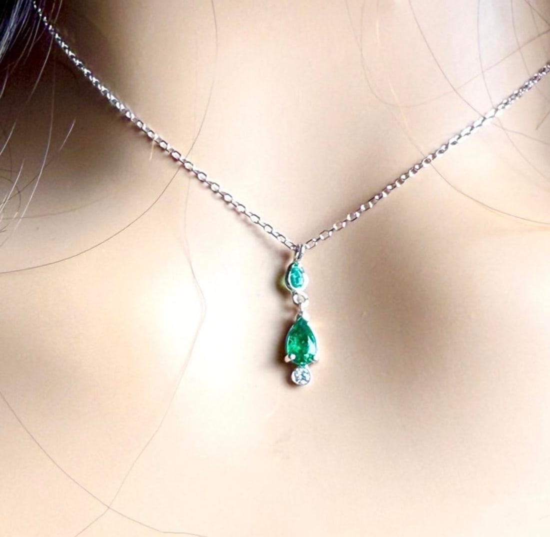 14k White Gold Pear-Shaped Emerald & Diamond Drop Pendant Necklace 17 Inch - 4