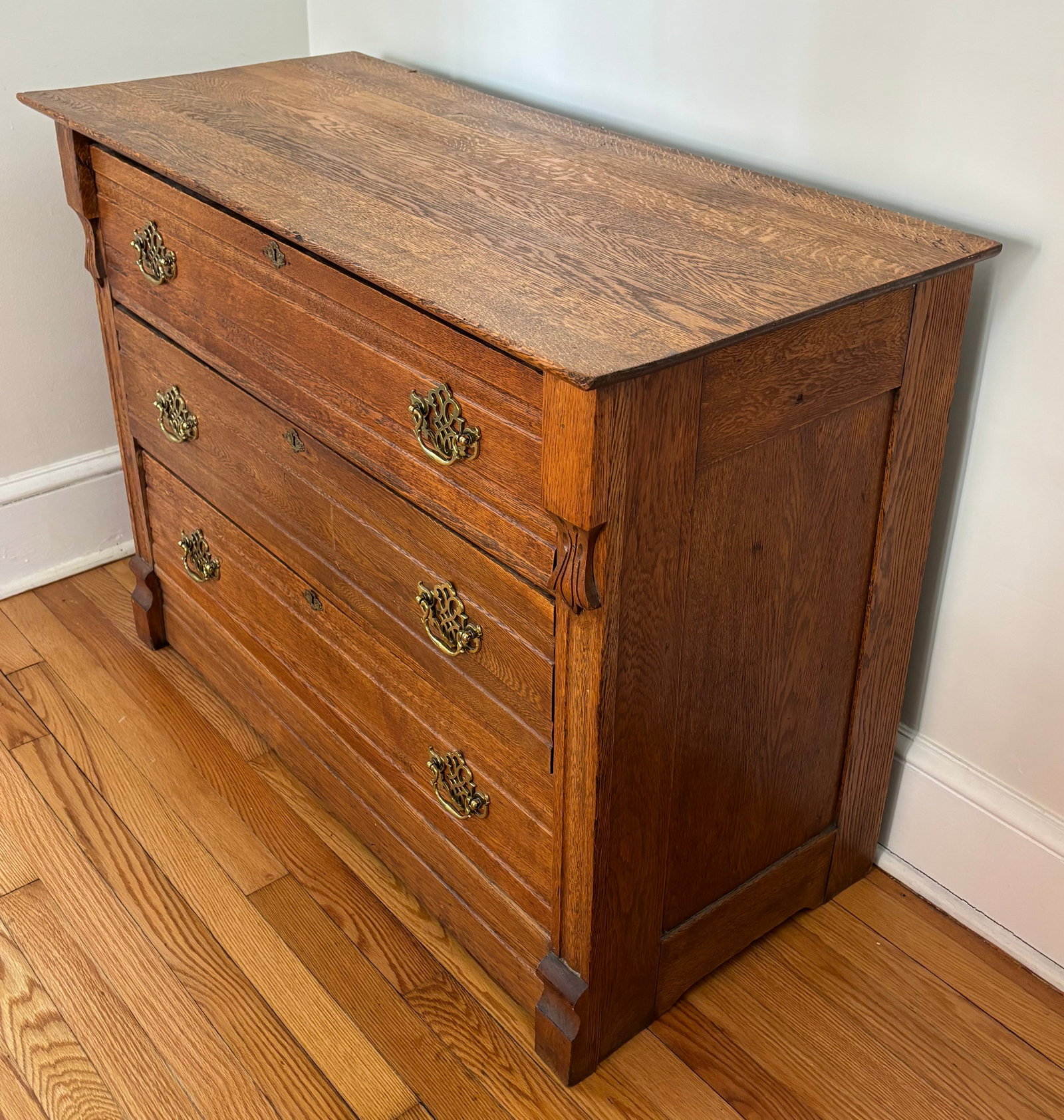 Antique Victorian Eastlake Oak Chest of Drawers - 3