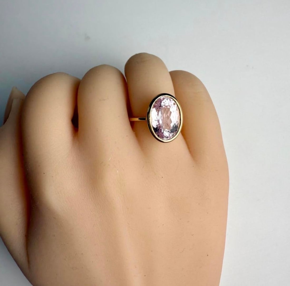 14k Yellow Gold Bezel Set Kunzite Solitaire Ring Weighing 8.56 Carats, Size 6 - 3
