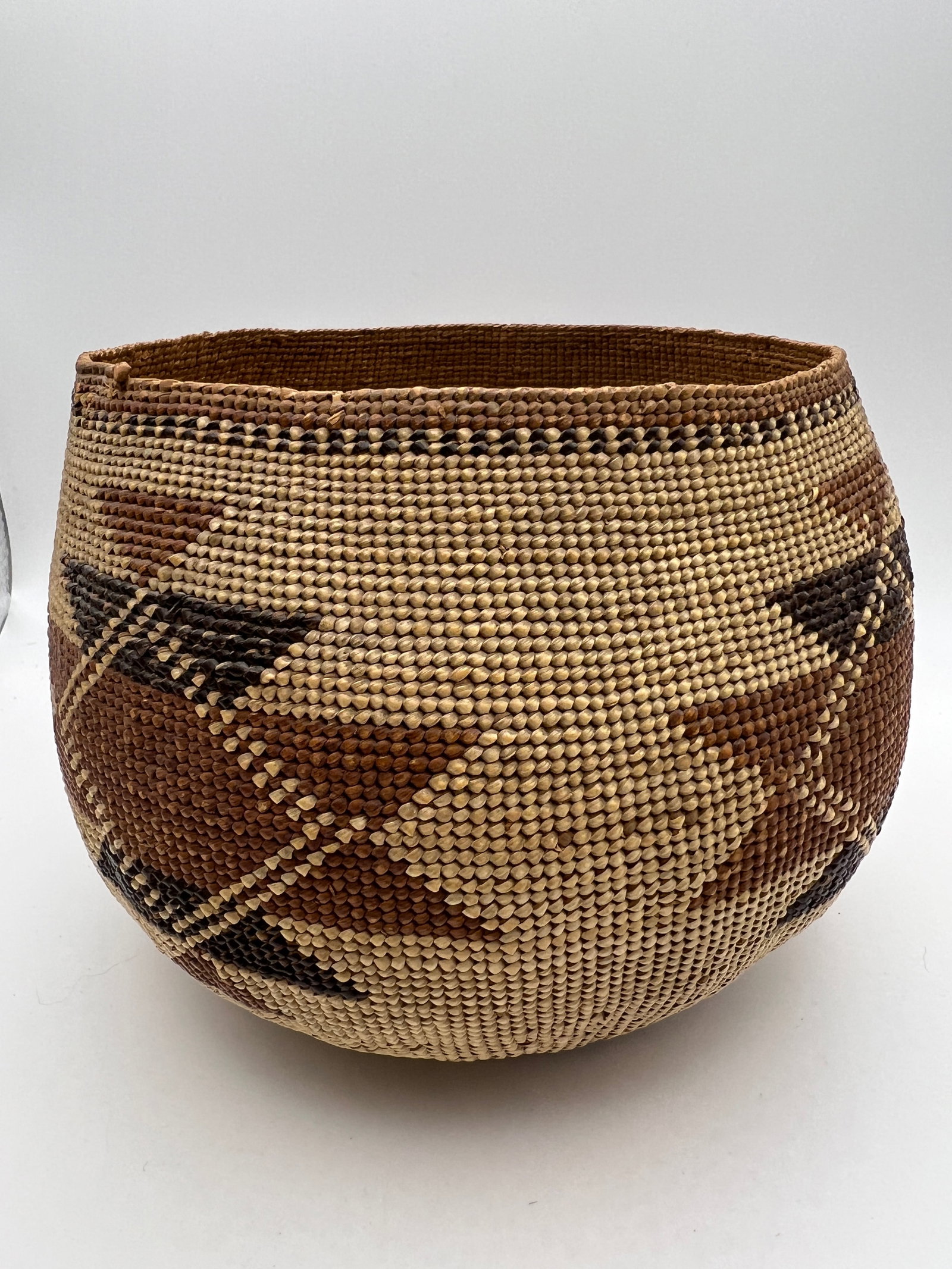 Antique Native American Basket Hupa or Pit River Afrohemian Decor - 8
