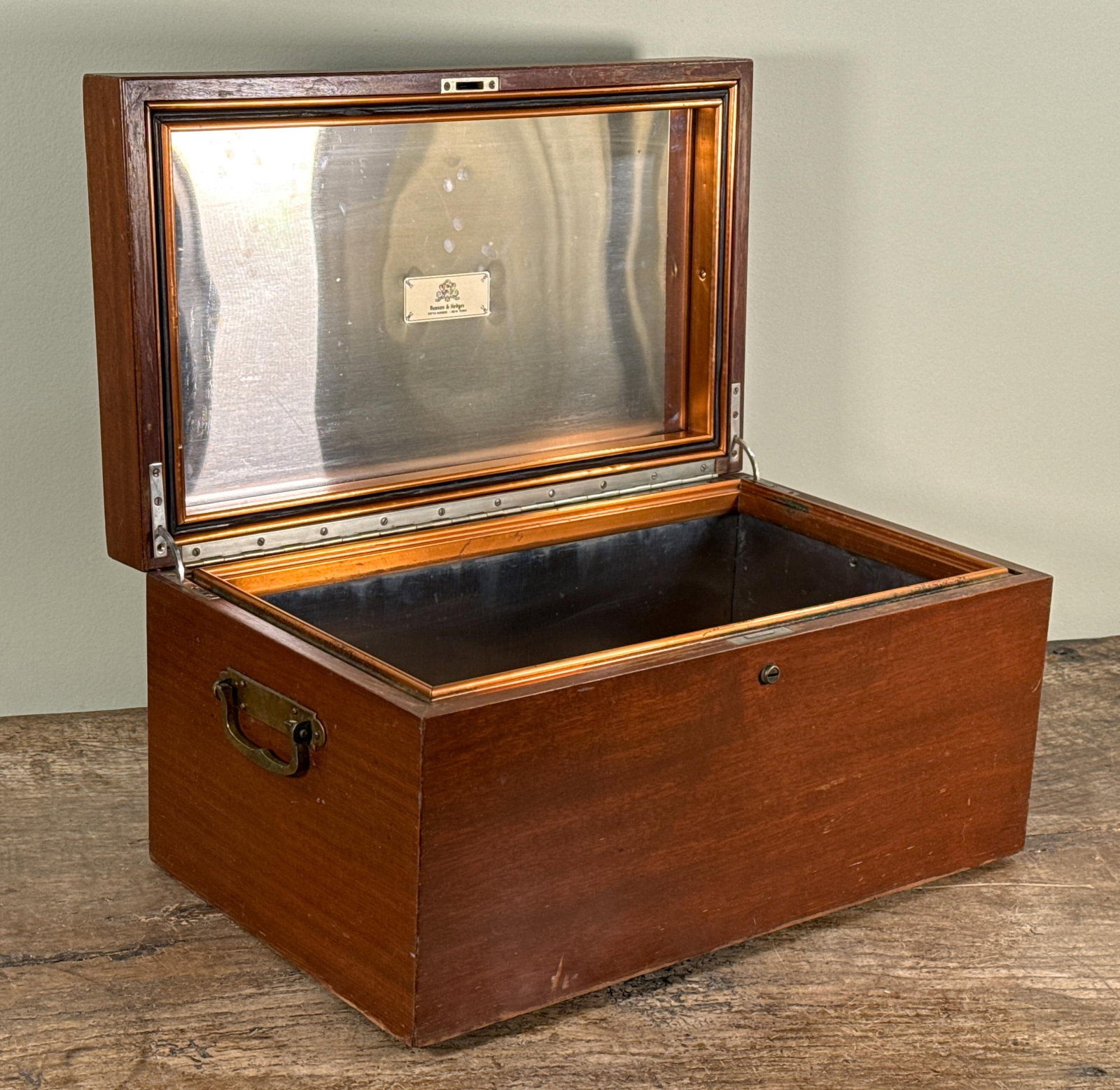 Antique c.1920's Benson & Hedges Wooden Cigar Humidor Box - 9