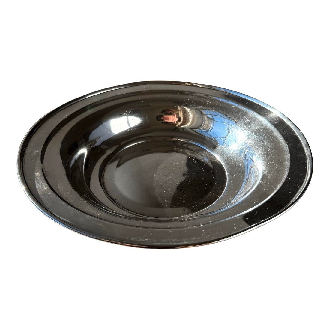 Vintage Sterling Silver Classic Plain Rim Bowl - 157 G: Vintage sterling silver bowl featuring a smooth, unadorned rim and a clean, minimalist silhouette that emphasizes form and proportion over ornamentation. The gently curved walls rise from a subtly