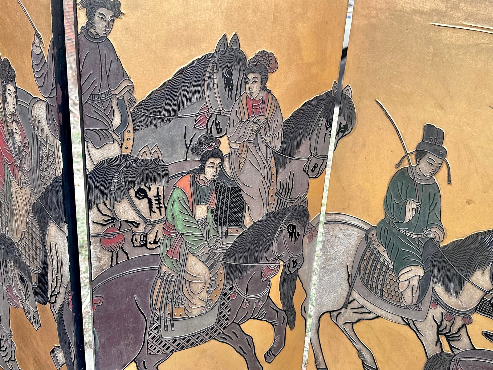 1970s Chinese Export Six Panel Coromandel Screen With Gold Leaf - 6