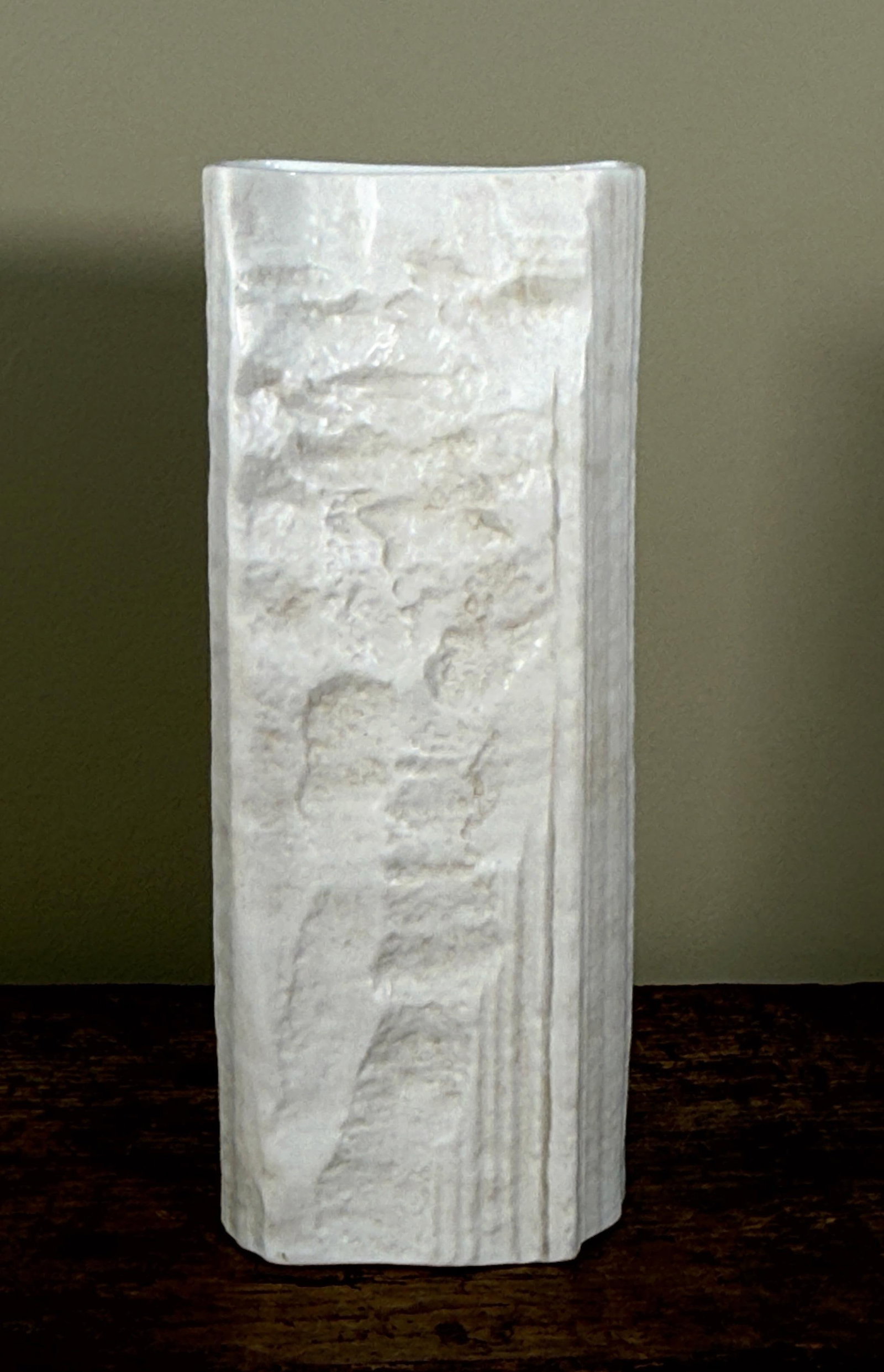 Rosenthal Studio Line White Porcelain Vase by Martin Freyer 1960s-70s - 4