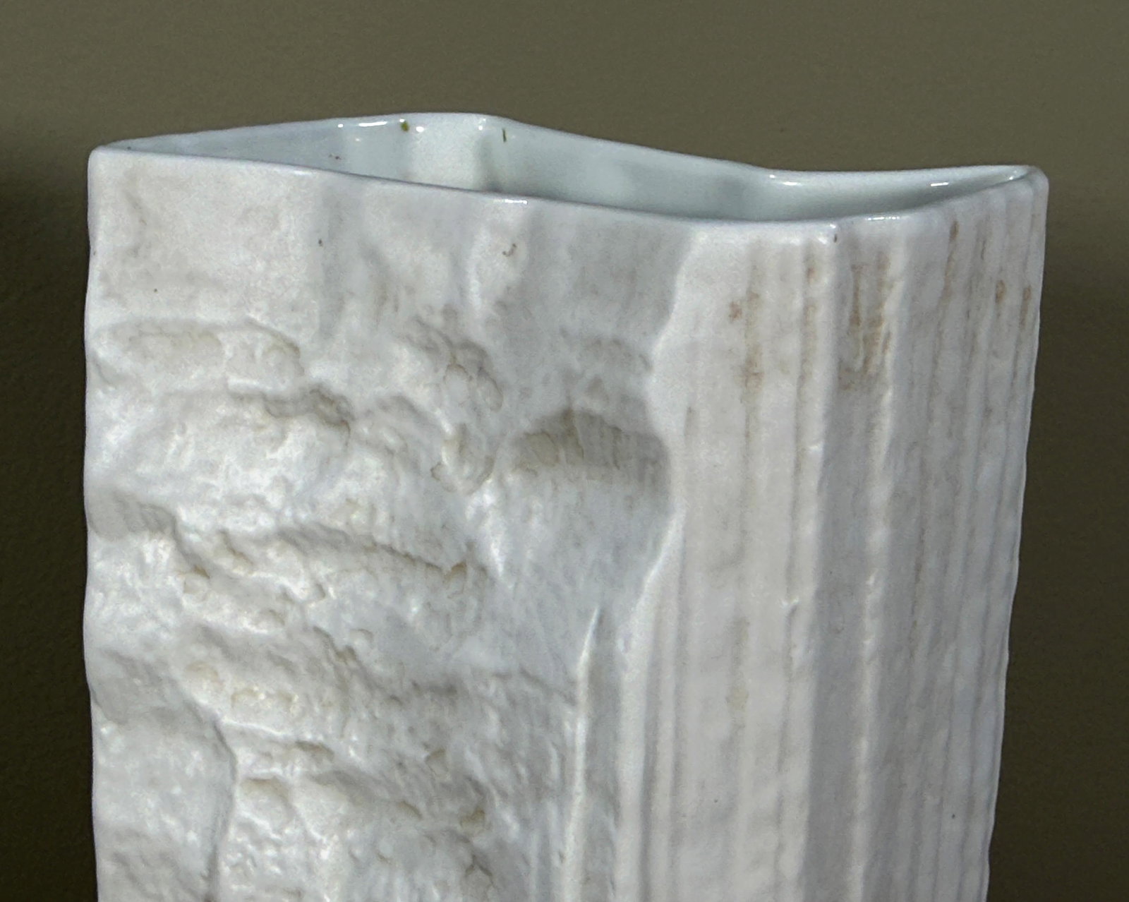 Rosenthal Studio Line White Porcelain Vase by Martin Freyer 1960s-70s - 7
