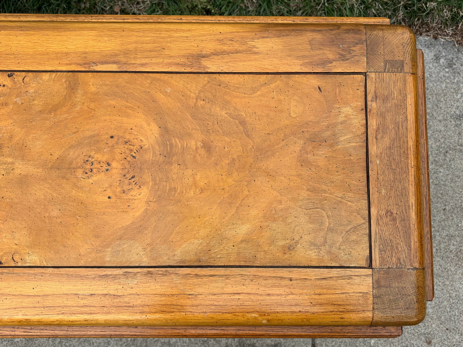 1980s Postmodern Burl Wood and Oak Sofa Table - 8