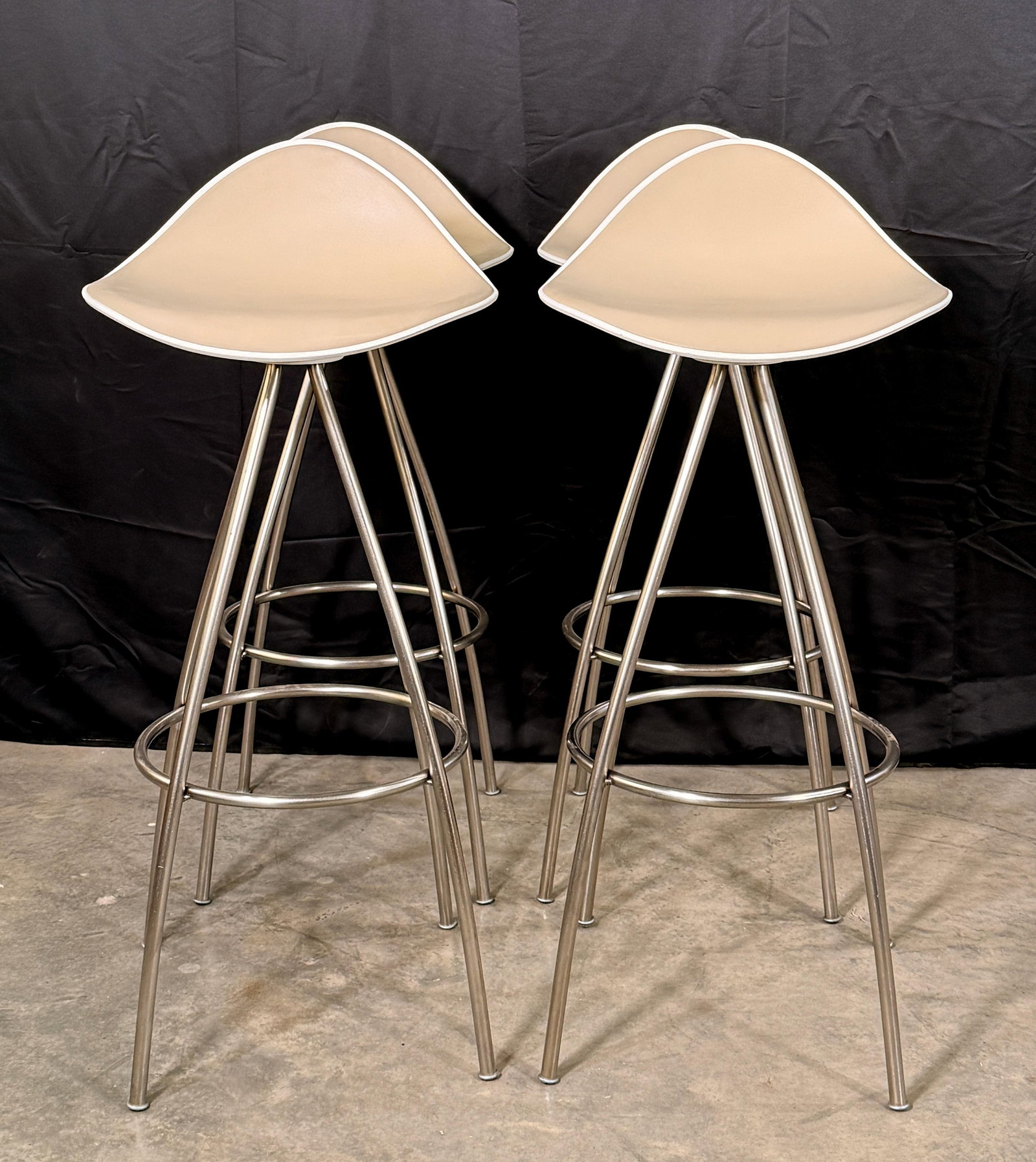 Postmodern Stua Onda Barstools by JesÃºs Gasca Design Within Reach - Set of 4 - 5