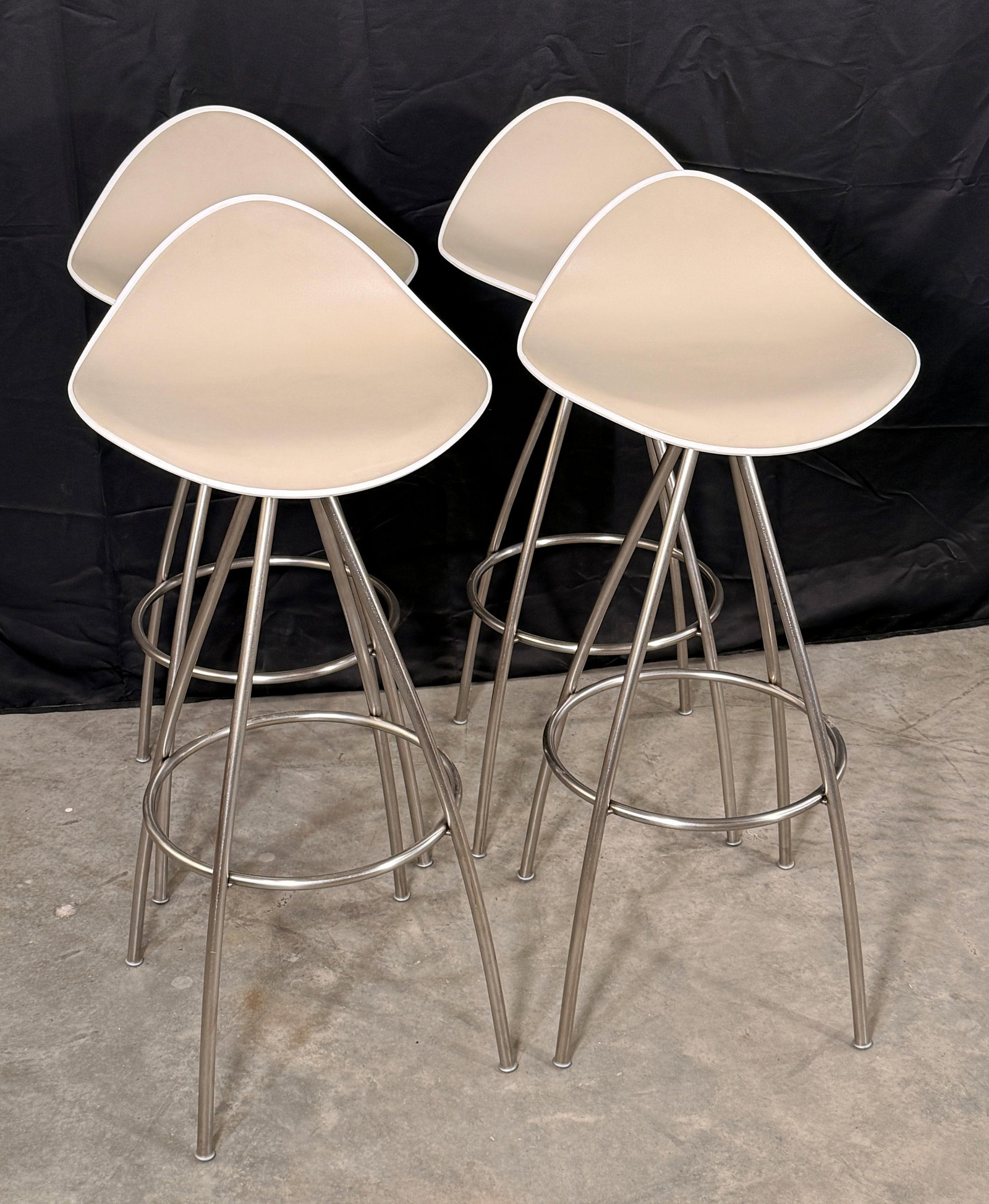 Postmodern Stua Onda Barstools by JesÃºs Gasca Design Within Reach - Set of 4 - 7