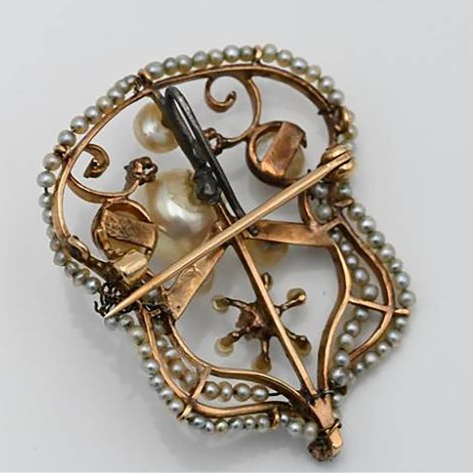Antique 19th Century Victorian Yellow Gold Brooch Pendant Pearls and Diamonds - 3