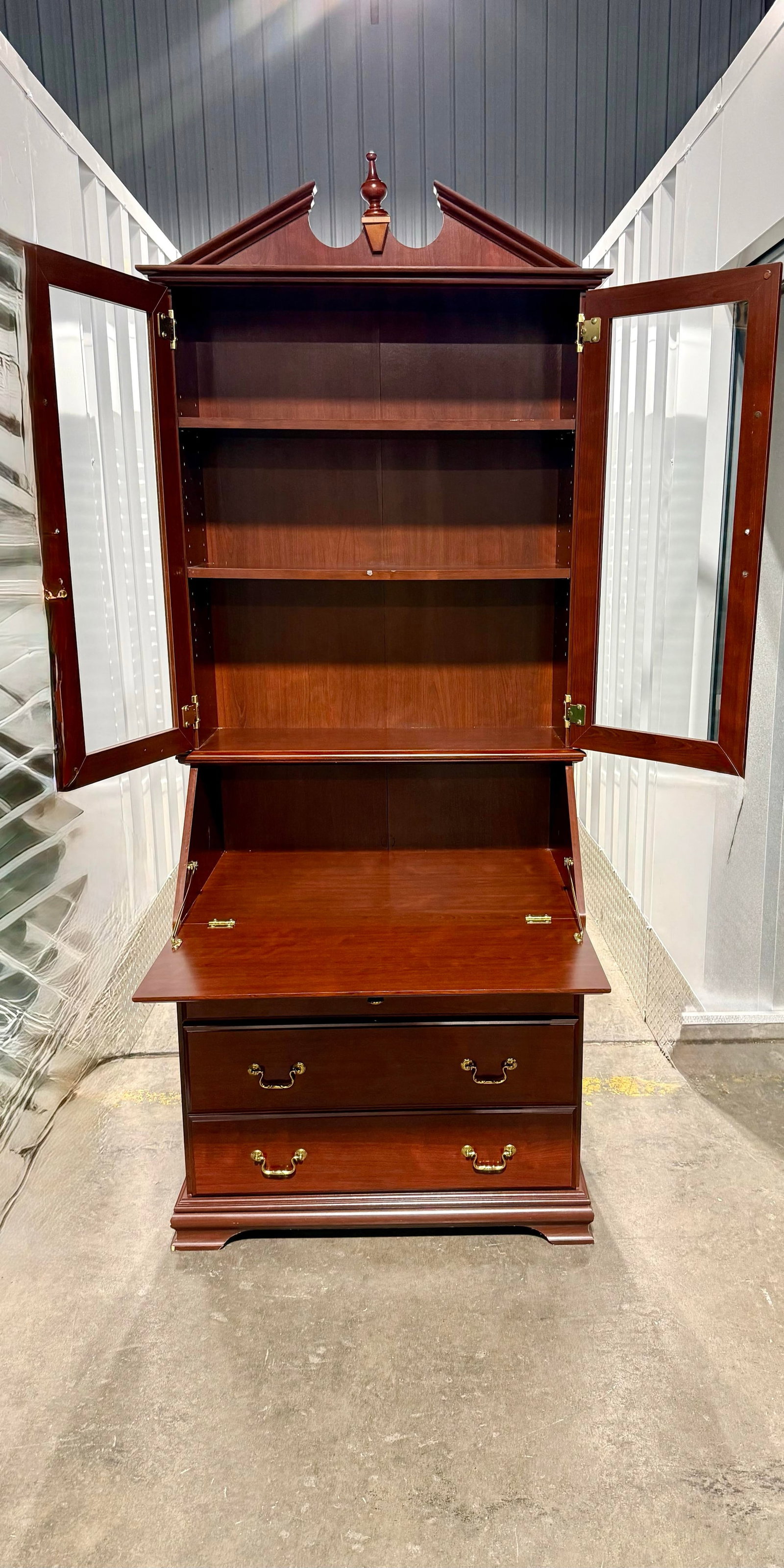 Late 20th Century Chippendale Secretary Desk With Bookcase - 10