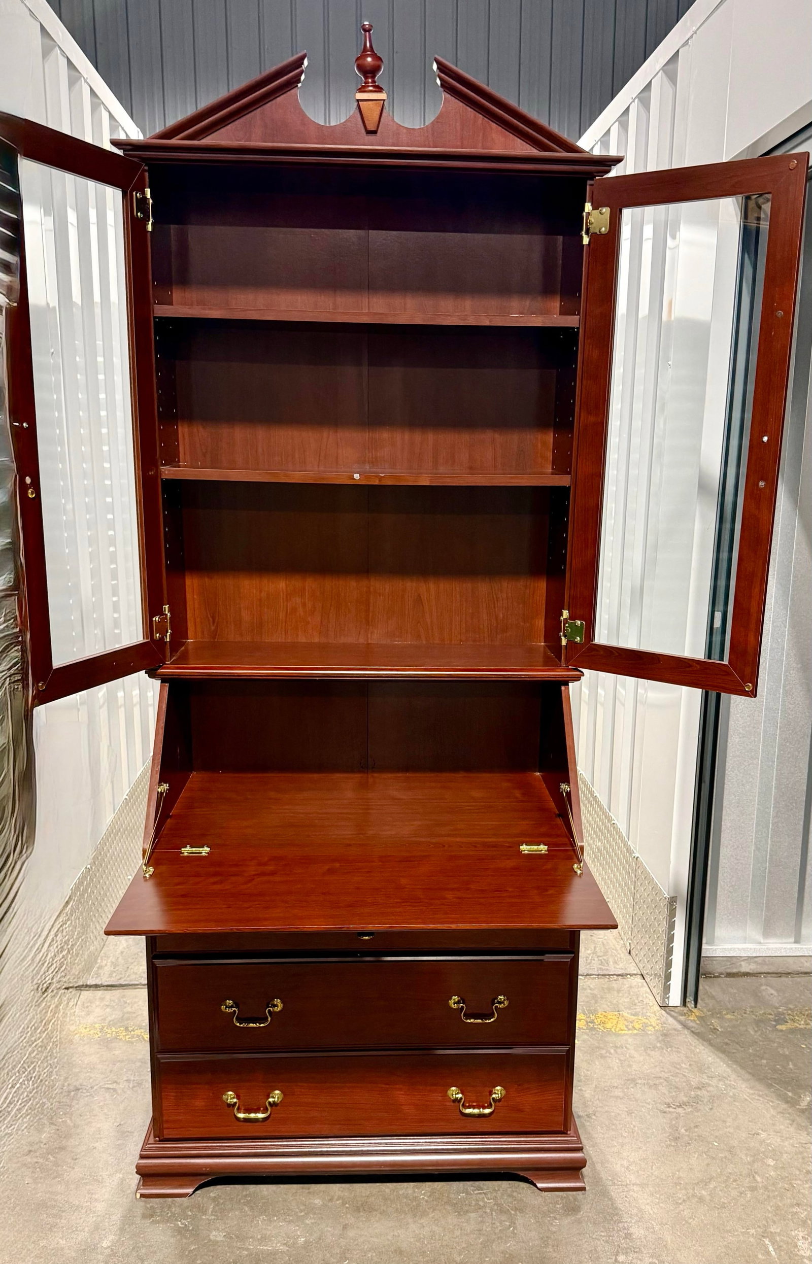Late 20th Century Chippendale Secretary Desk With Bookcase - 12