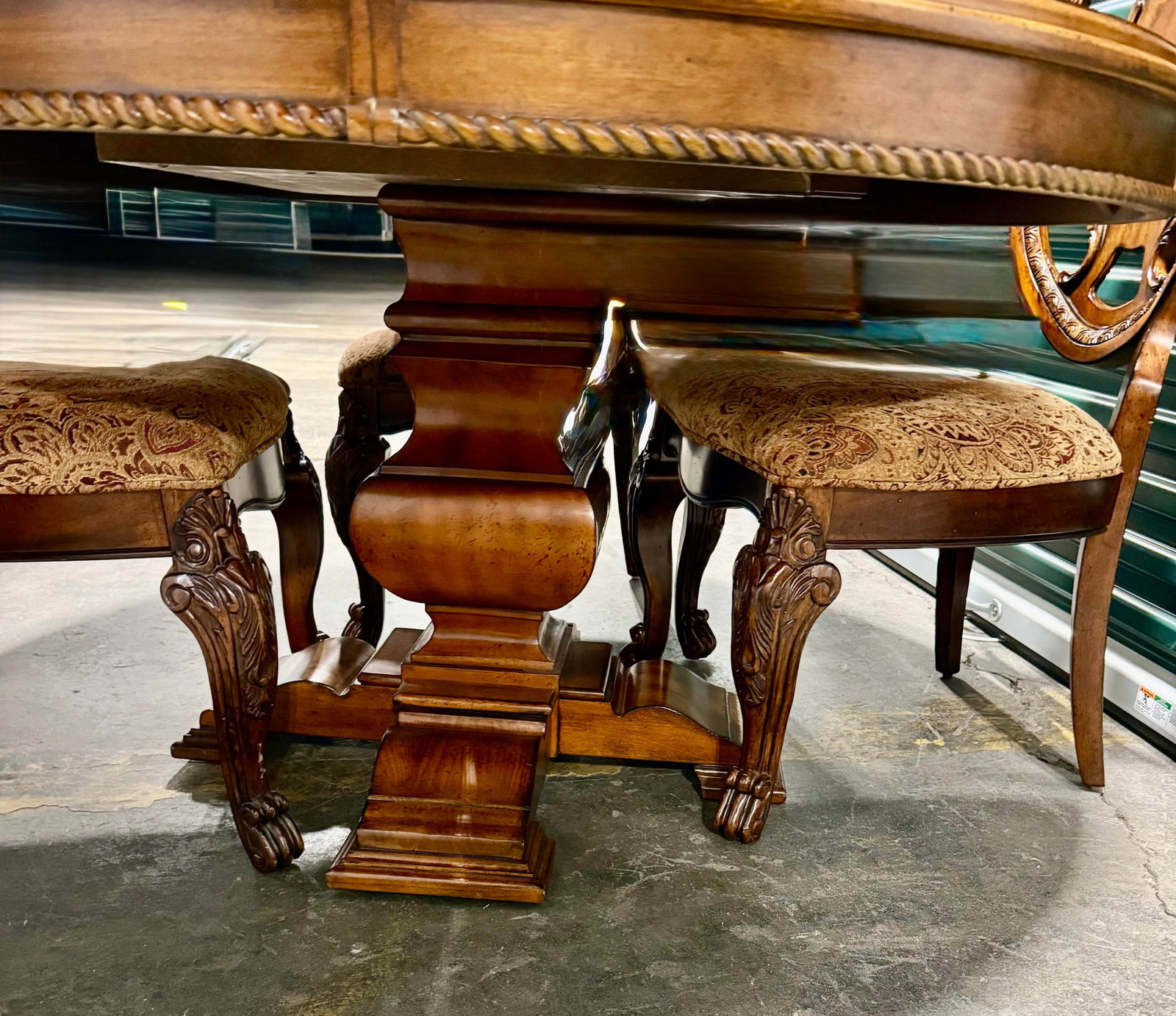 Late 20th Century A.r.t. Old World Dining Set - 9