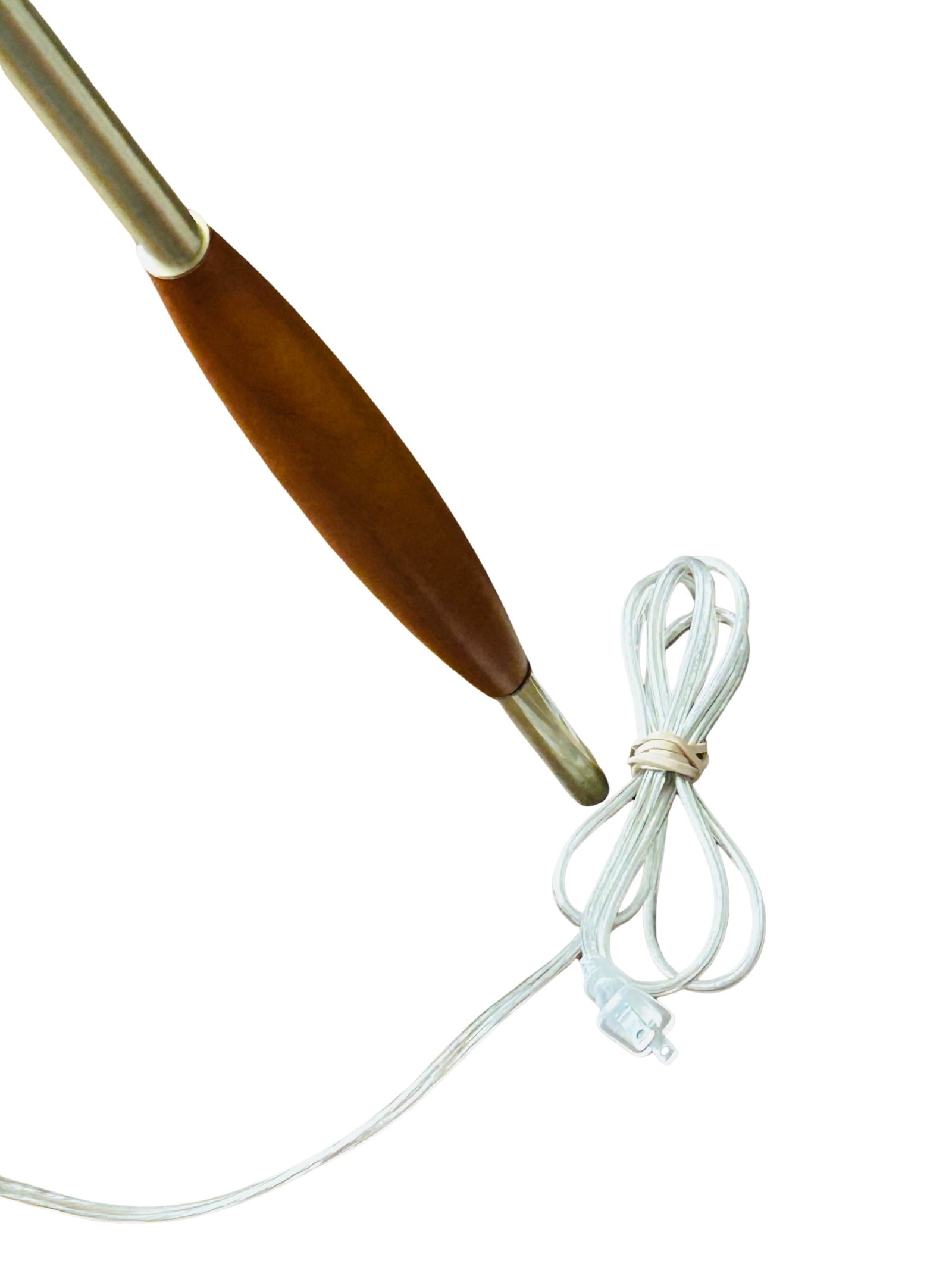 Late 20th Century Mid-Century Modern Tripod Floor Lamp in the Style of Gerald Thurston for Lightolie - 5