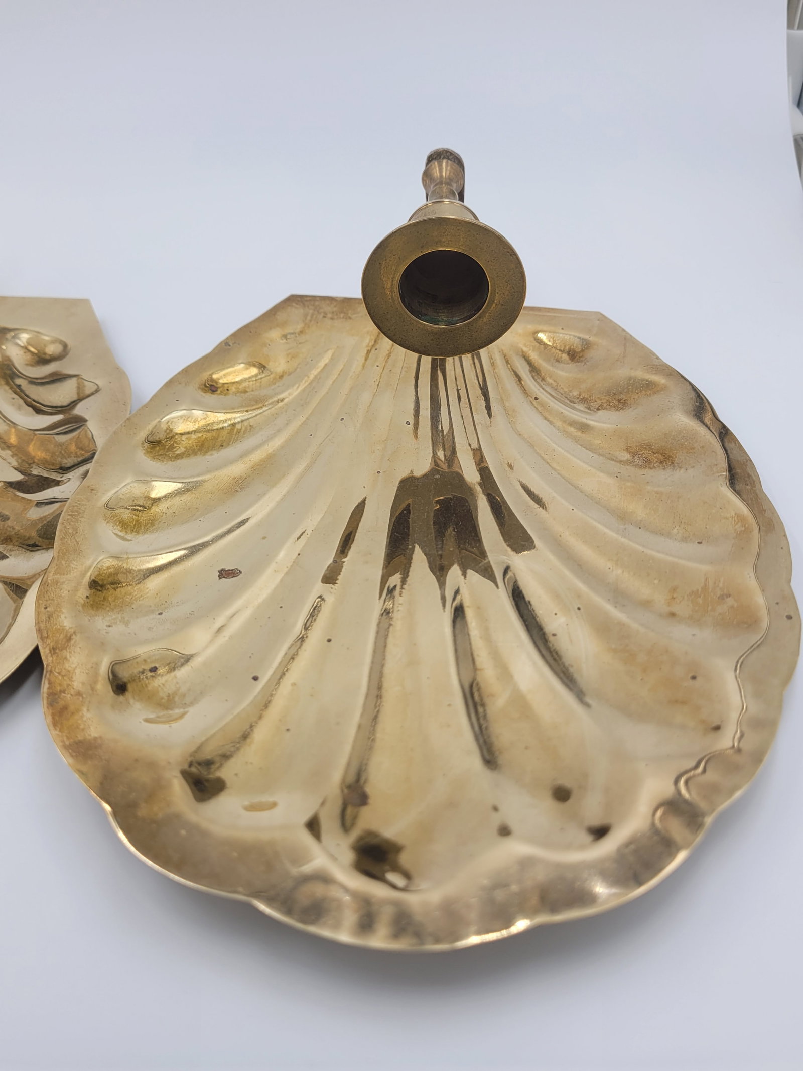 Mid 20th Century Hollywood Regency Scalloped Brass Shell Wall Sconce - Pair - 9