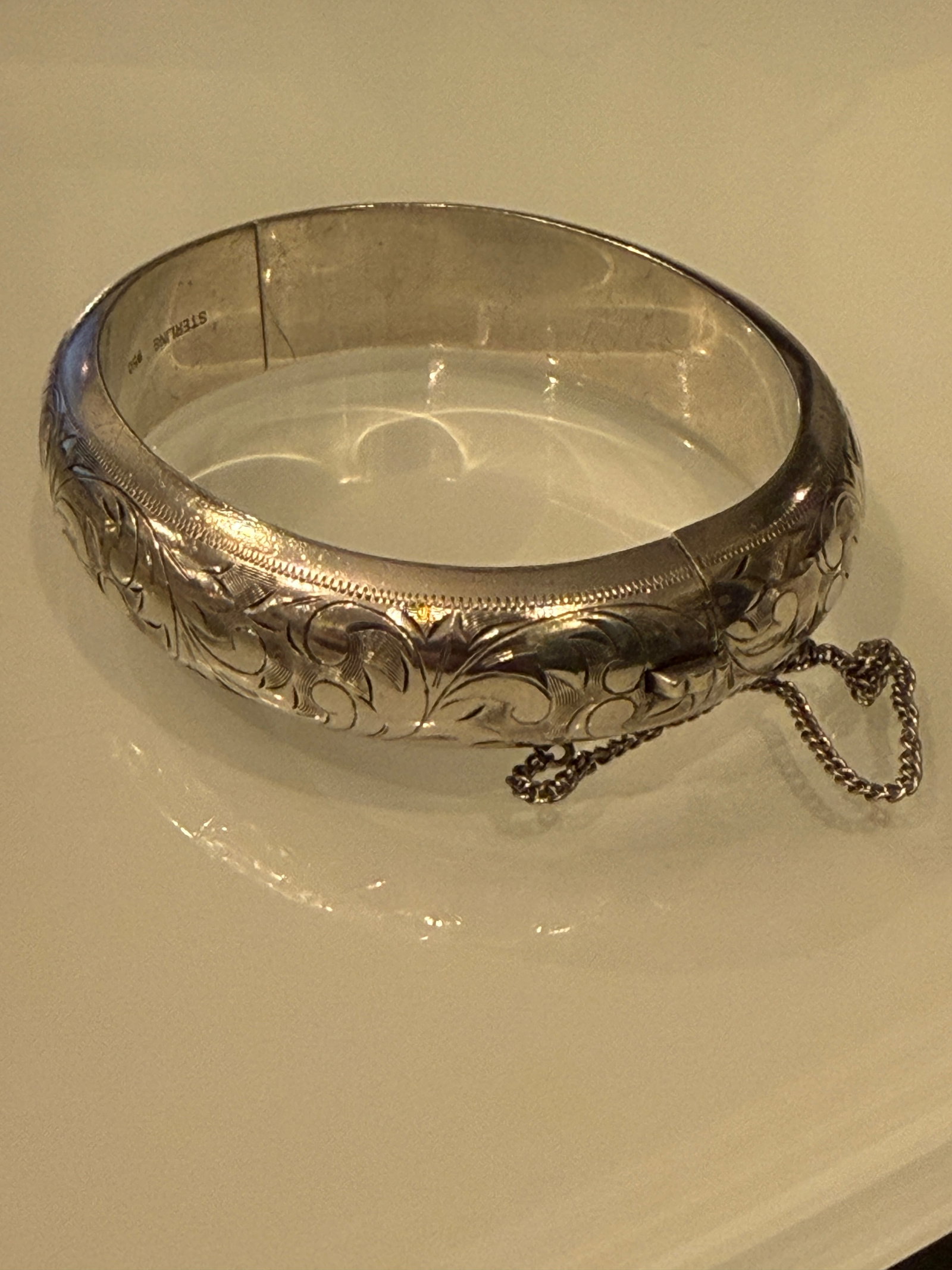 Vintage Art Nouveau Style Hinged Bangle Bracelet in Sterling Silver - 7