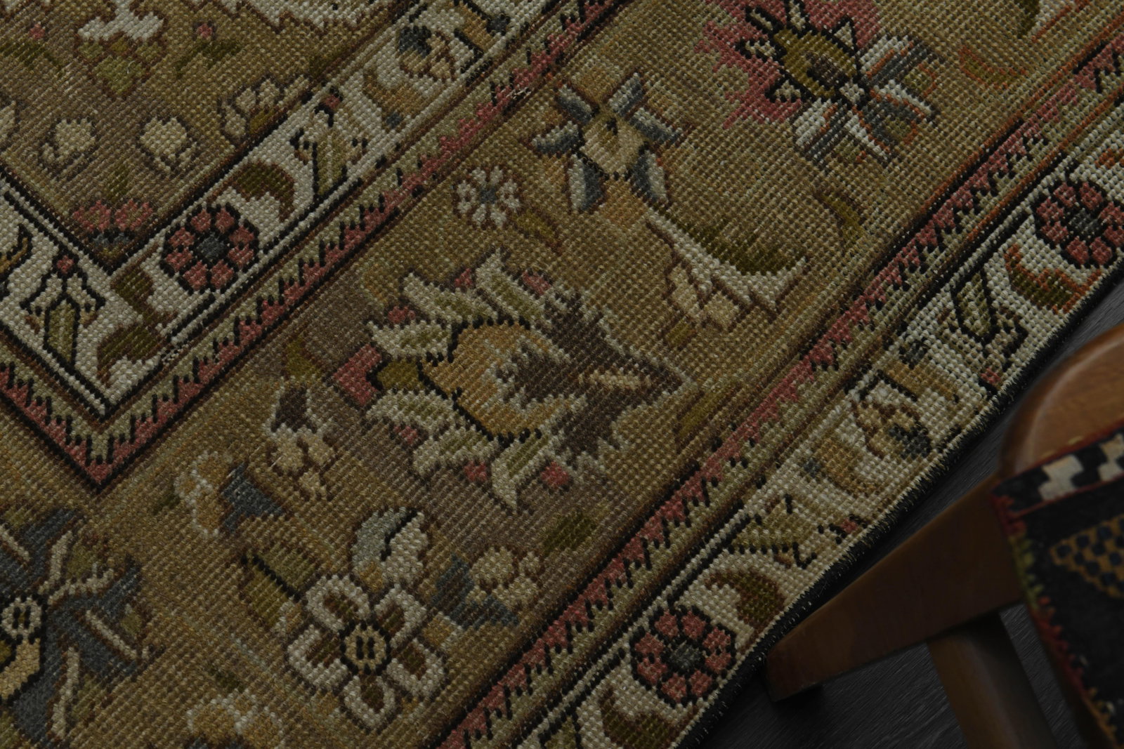 1970s Vintage Persian Handmade Wool Cotton Green Area Rug - 4