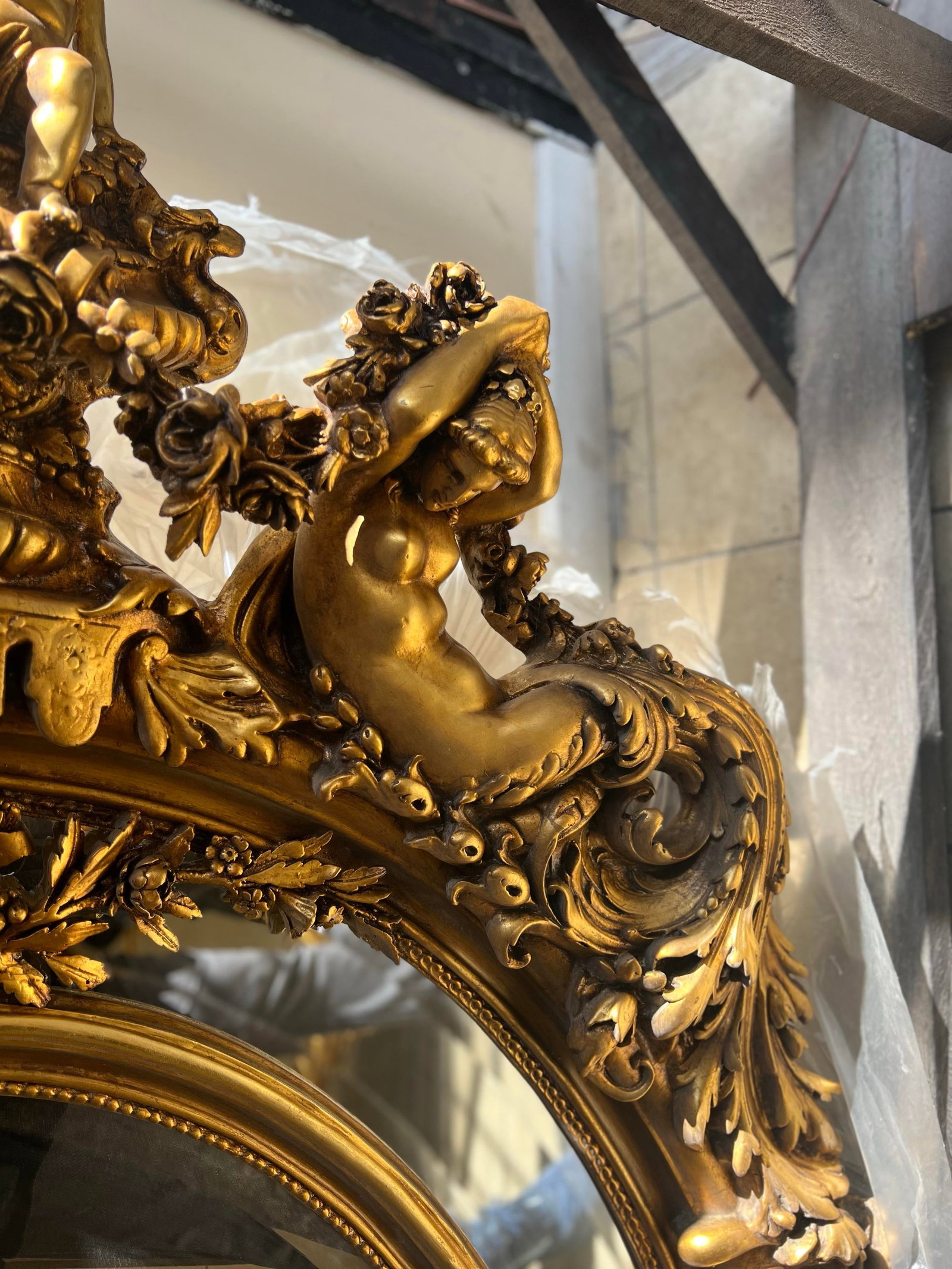 1960s Huge 7 Feet 11 Oval Mirror in Gold Leaf - 4