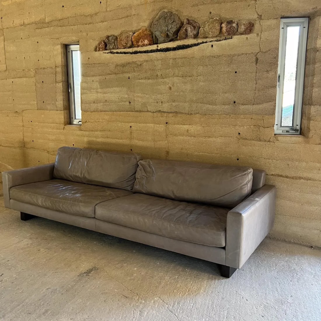 2000s Room & Board Gray Leather Sofa Pierson - 5