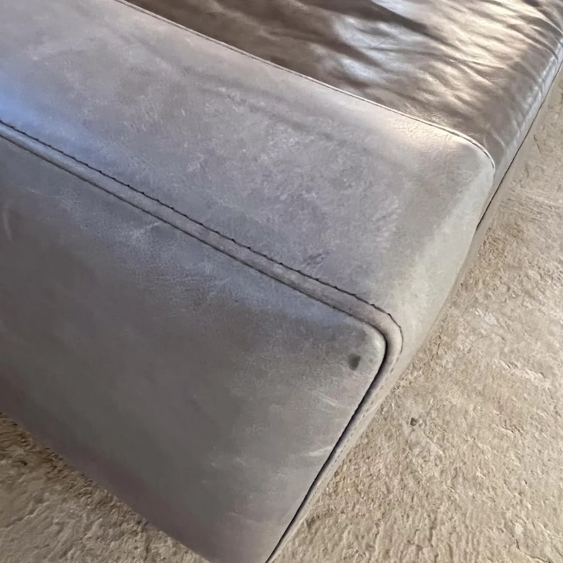2000s Room & Board Gray Leather Sofa Pierson - 8
