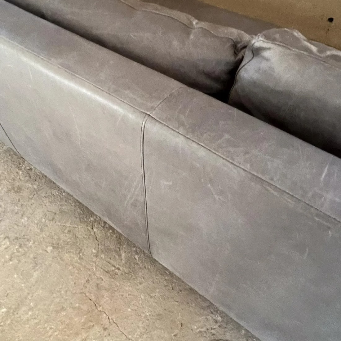 2000s Room & Board Gray Leather Sofa Pierson - 9