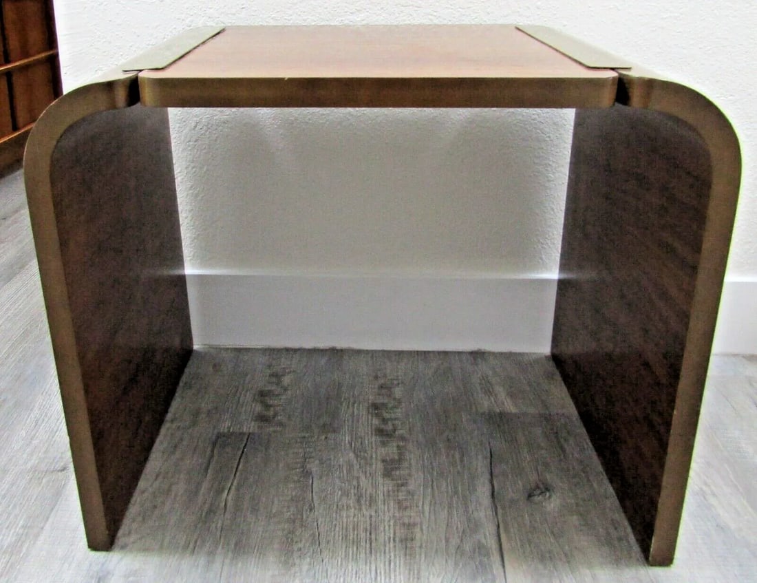 1960s Mid-Century Modern Mahogany and Brass Waterfall End Table by Baker Furniture - 8