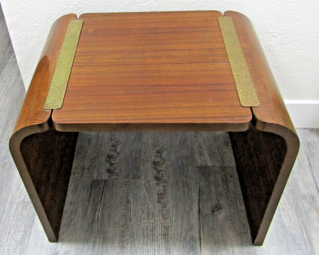1960s Mid-Century Modern Mahogany and Brass Waterfall End Table by Baker Furniture - 9