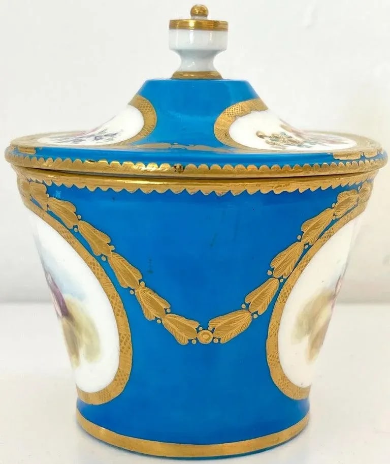 18th Century Sevres Blue Celeste Putti Motif Sugar Box 1767, Special Order - 3