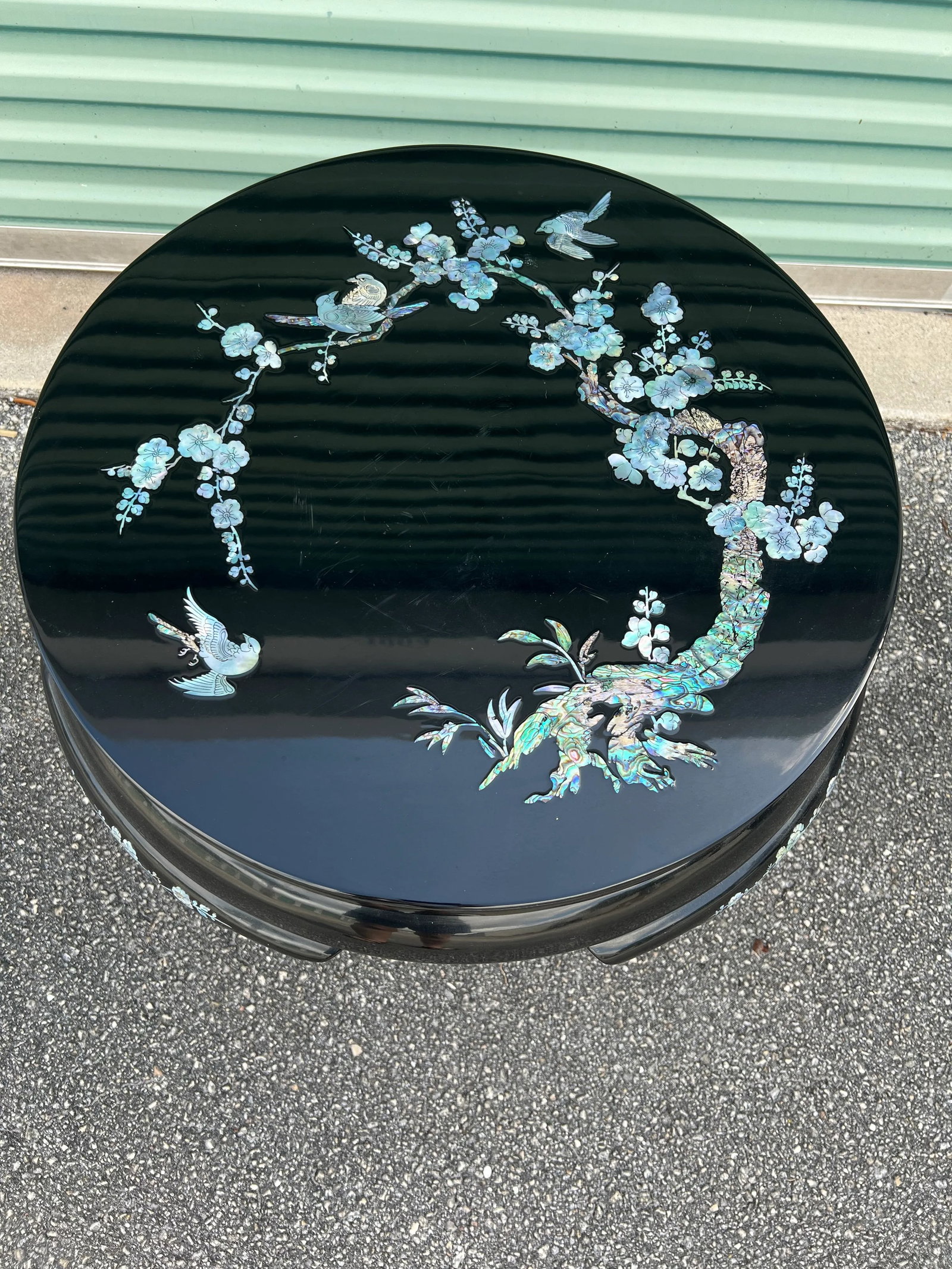 Late 20th Century Vintage Black Asian High Gloss Lacquer Side Table With Floral Gemstones - 2