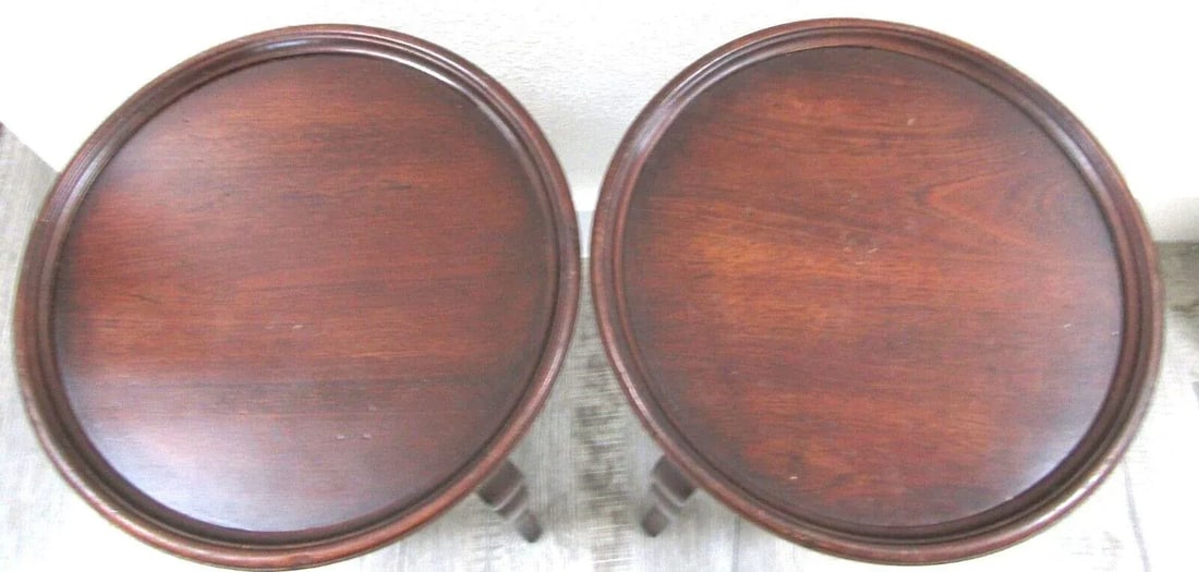 1950s Pair of Baker Furniture Manning Road Mahogany Side Tables - 4
