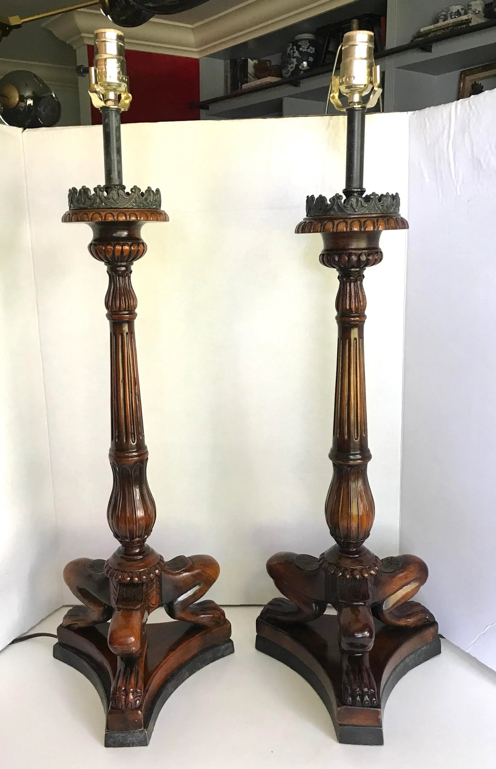 Carved Animalia Claw Lamps With Bronze Details - a Pair - 11