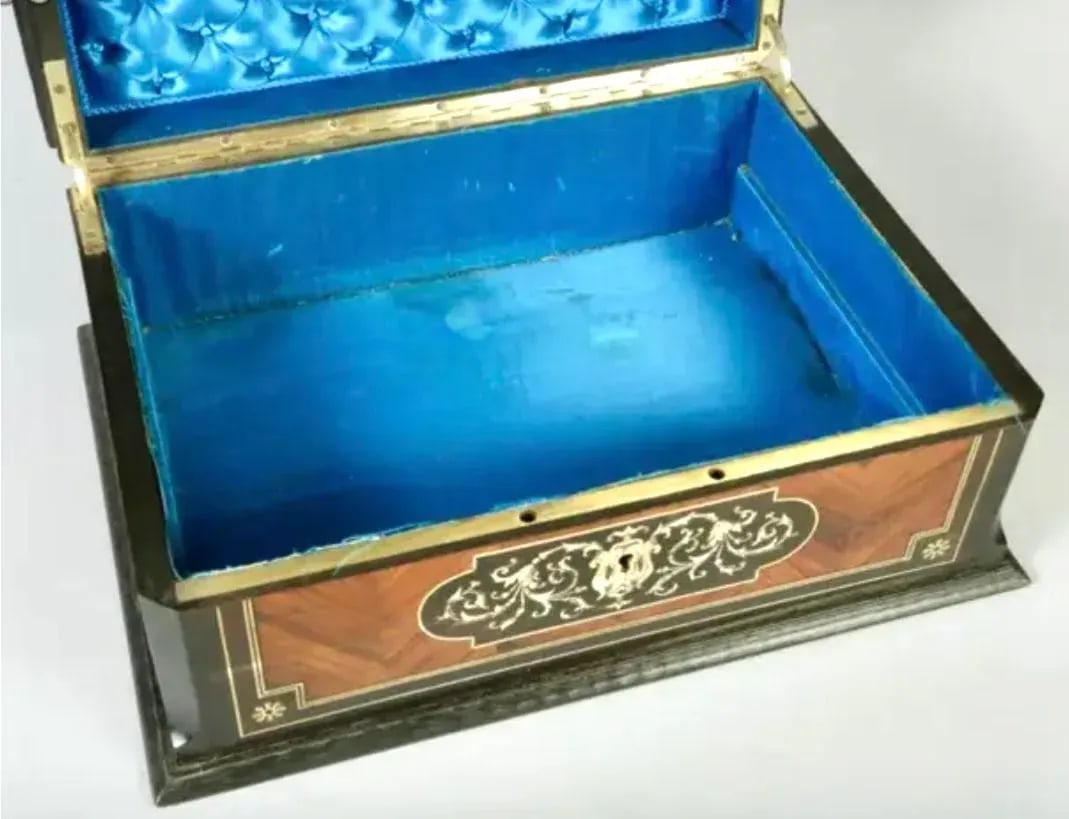 19th Century French Marquetry Inlaid and Ebonized Wood Box - 8