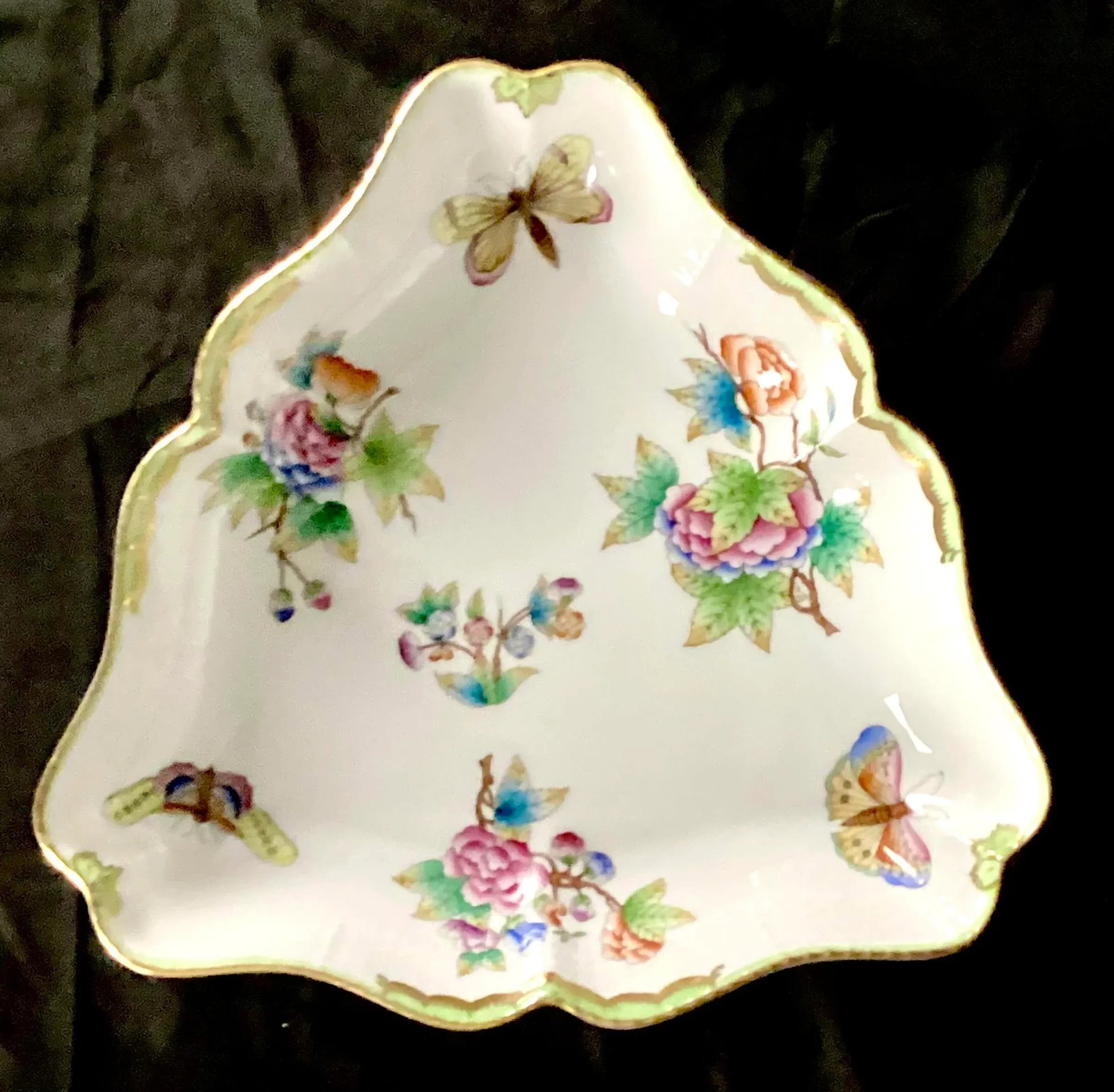 Herend Queen Victoria Triangle Dish - 3