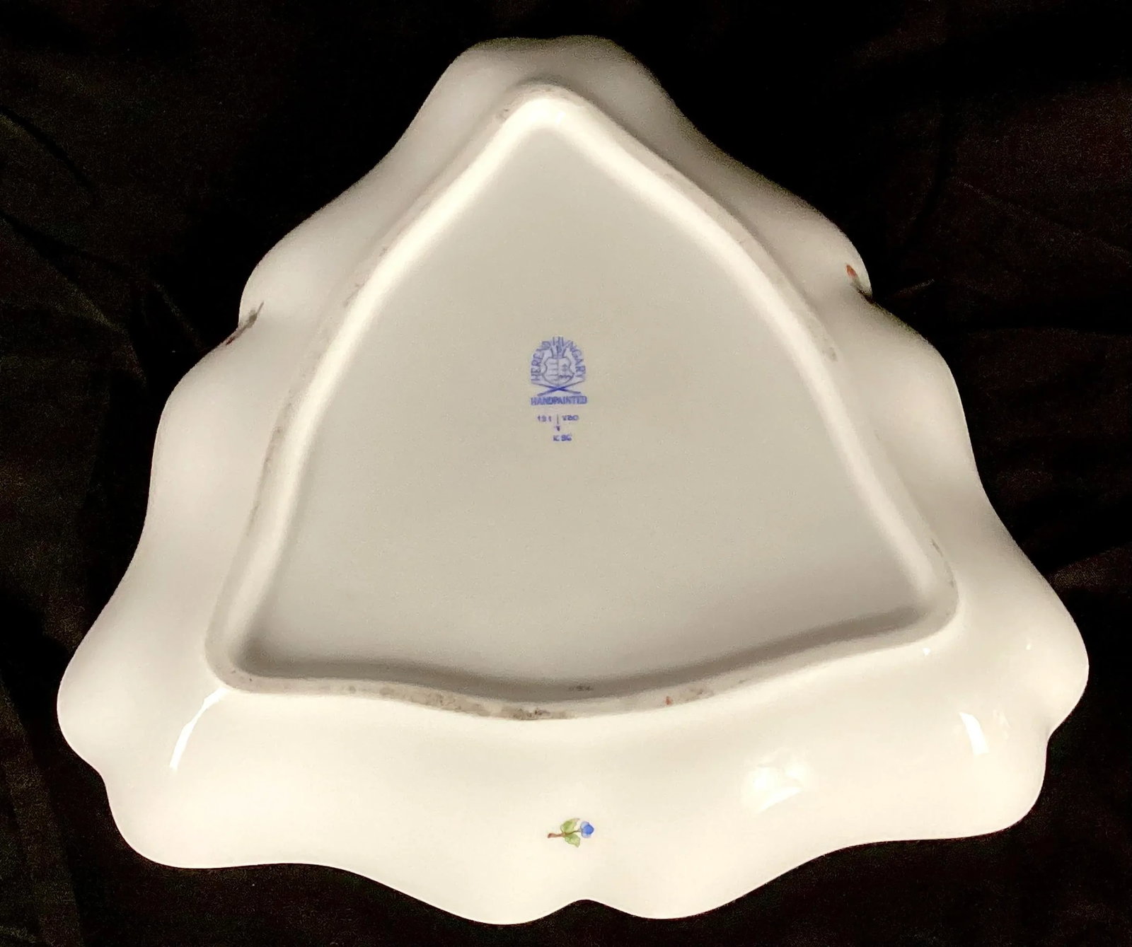 Herend Queen Victoria Triangle Dish - 4