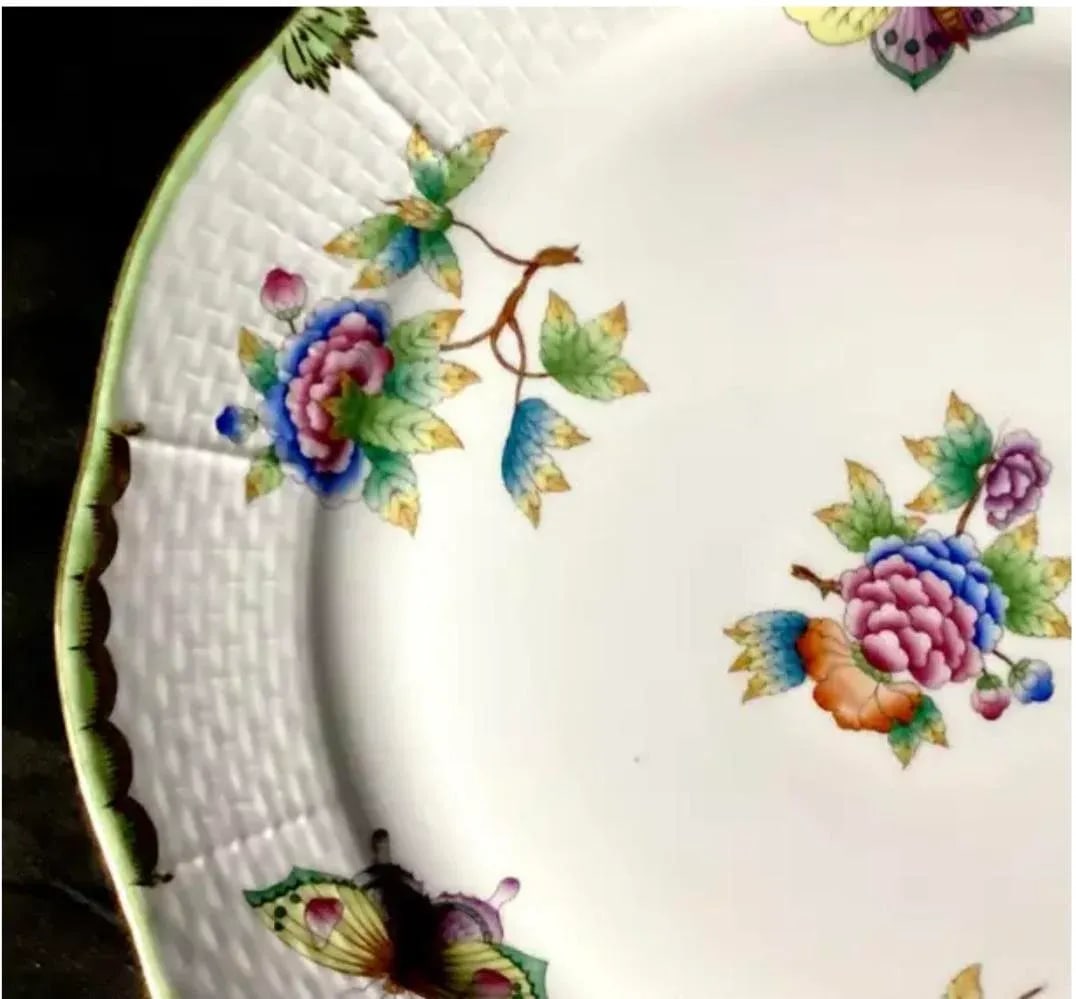 Herend Queen Victoria 12 Inch Round Platter - 3