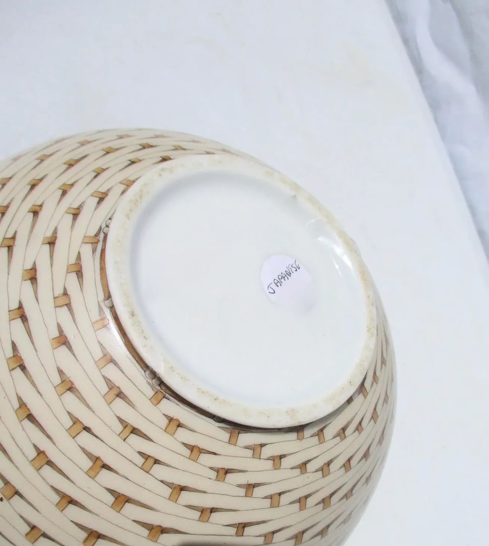 Japanese Porcelain Studio Vase - 6