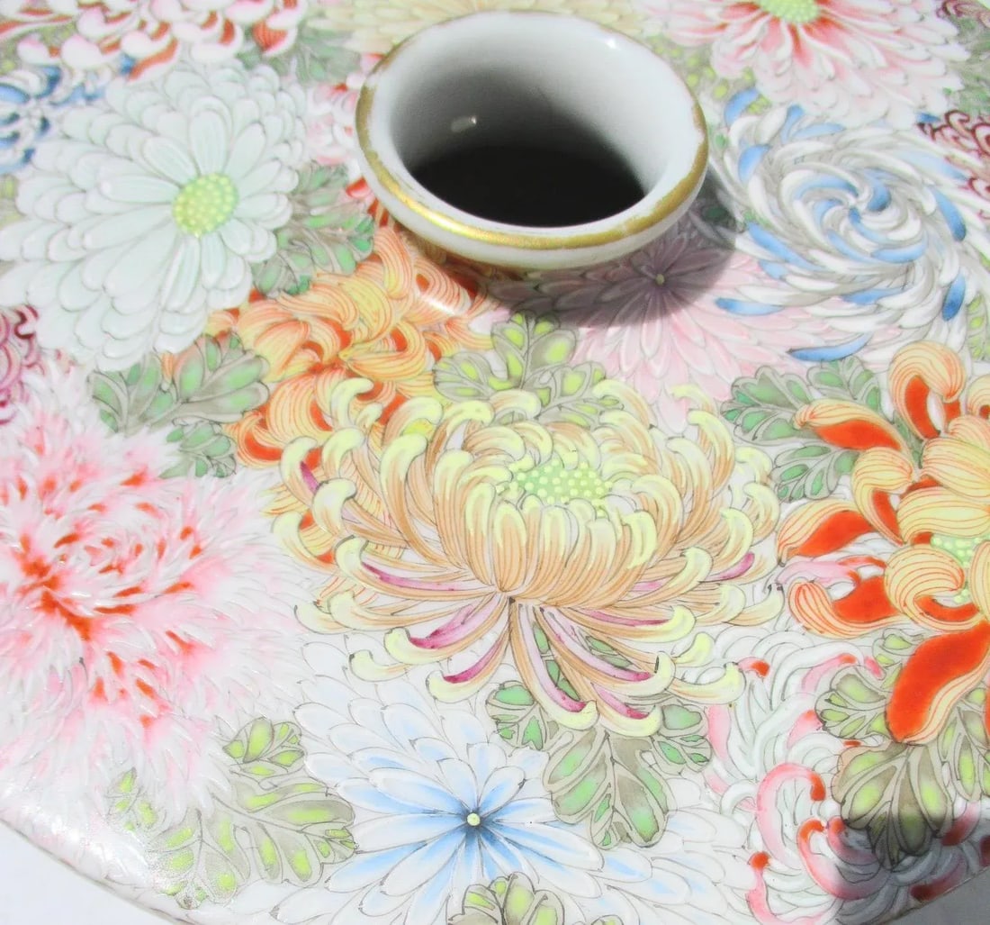 Japanese Porcelain Studio Vase - 7