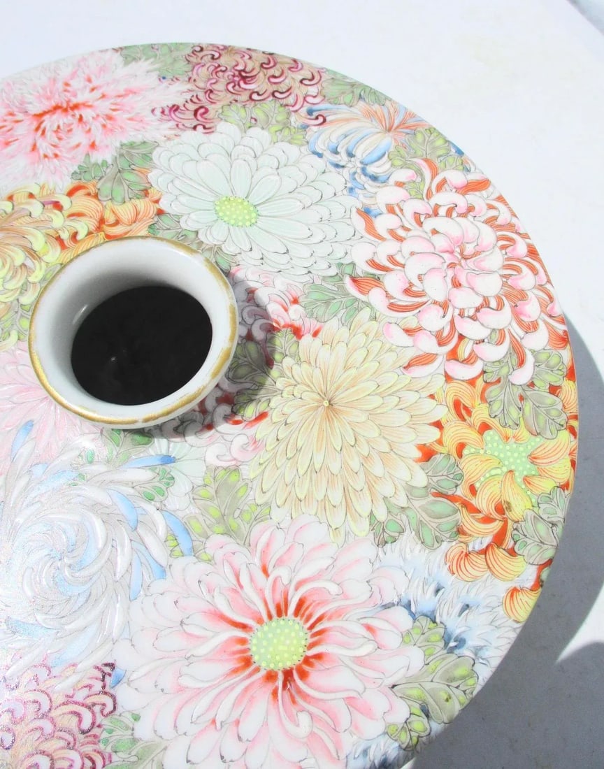 Japanese Porcelain Studio Vase - 9