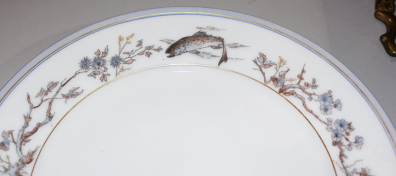 Limoges Fish Design Dining Pieces - Set of 10 - 4