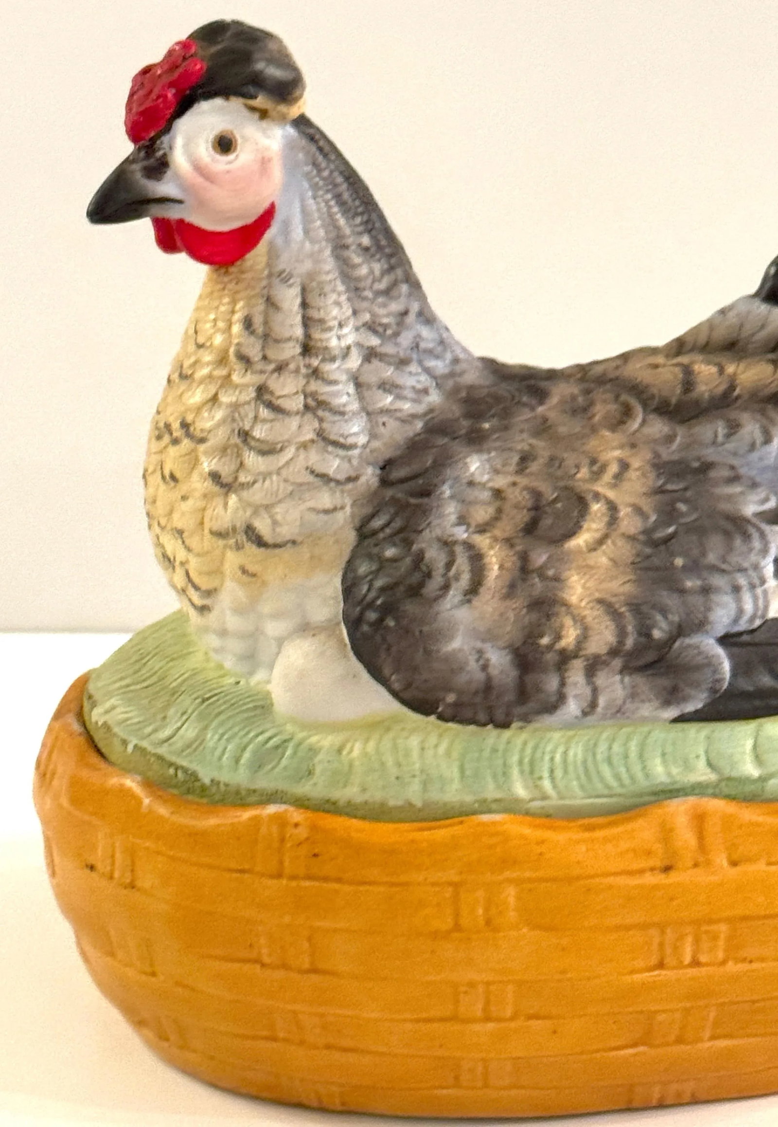 Antique Staffordshire Painted Hen on Nest covered Box or Tureen, Circa 1880 - 6