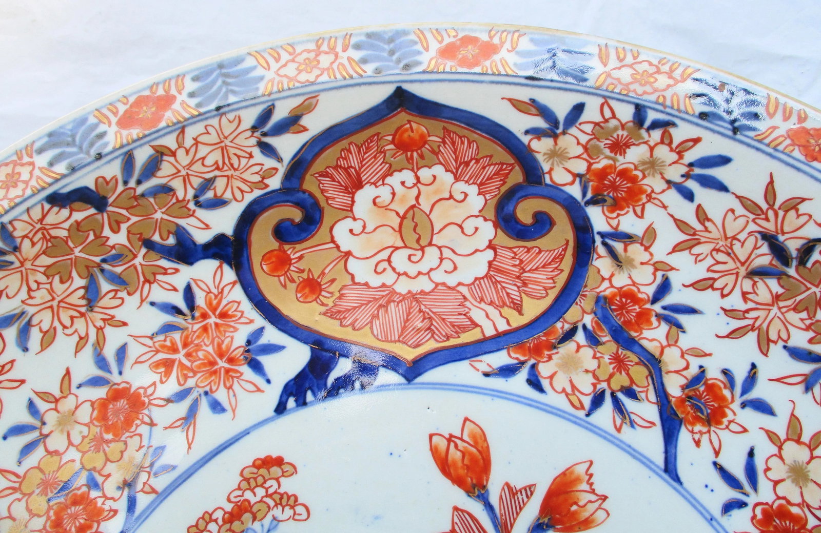 Antique Imari Charger and Stand - a Pair - 7