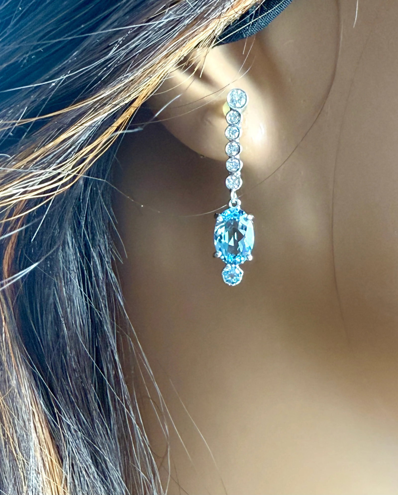 1990s 14 Karat White Gold Earrings Pair Natural Santa Maria Aquamarines and Diamonds - 4