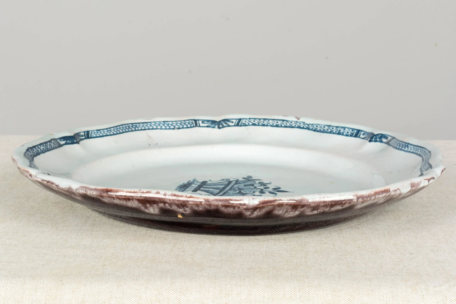 18th Century French Rouen Ceramic Platter - 5