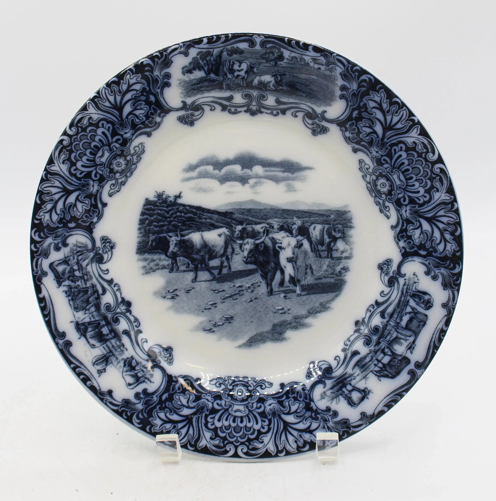 C. 1908 Pair of English Wedgwood Cows Flow Blue Pattern Plates - 3